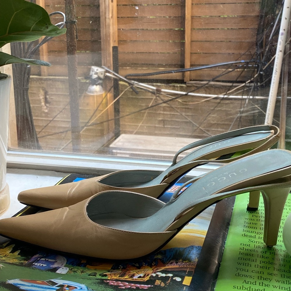 💞 Vintage Gucci Sling Back Heels • AUTHENTIC 💞